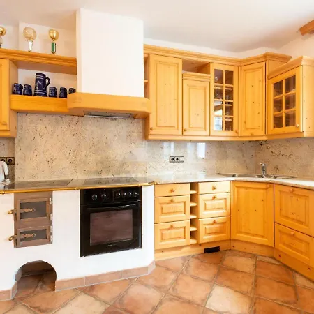 Lovely Flat In Gattererberg With Balcony Stummerberg