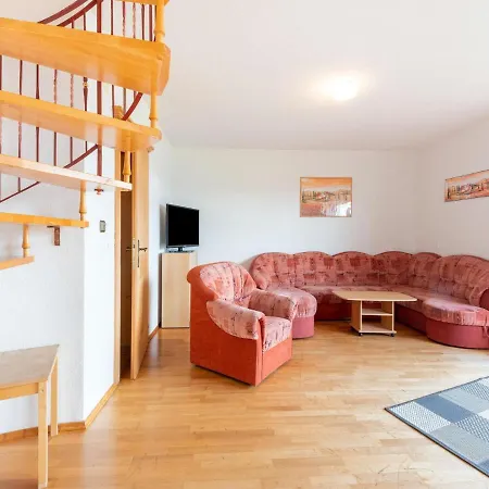 Lovely Flat In Gattererberg With Balcony Stummerberg